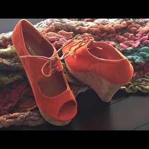 Wedge open toe shoes